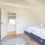 Дом отдыха Beautiful Home In Blavand With Sauna Блаванн
